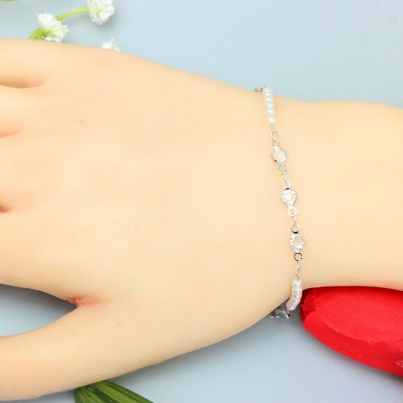 "Elegant & Trendy Bracelet, A Perfect Gift for Women, Thoughtful, EVCH1797 - Picture 2 of 10